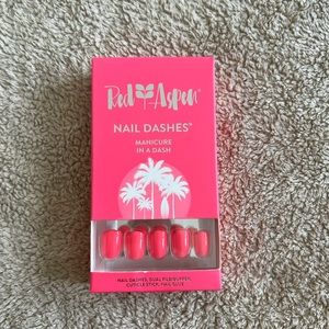 Red Aspen - Press On Nails
